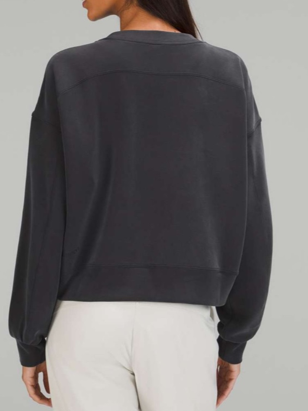 Lululemon Softstreme Perfectly Oversized Cropped Crew Gray Black Sz 8 - Picture 4 of 10